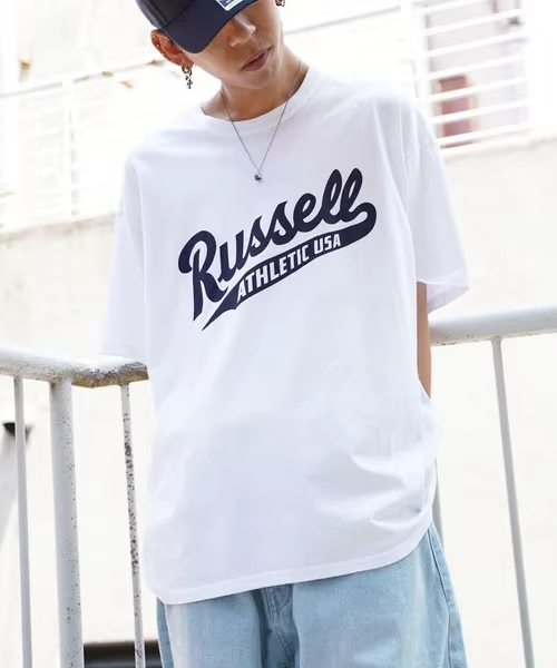 Streetwear Brand With A Logo - Белая футболка в стиле ретро с
