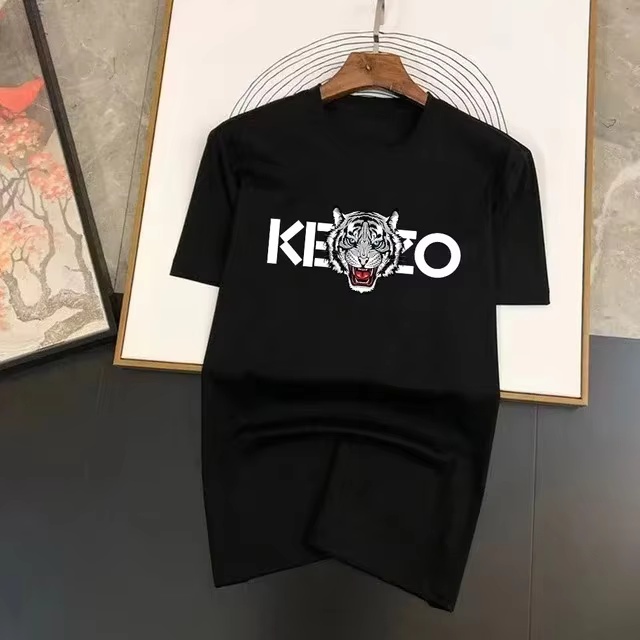 Streetwear Brand With A Logo - Роскошная классическая футболка с логотипом бренда,